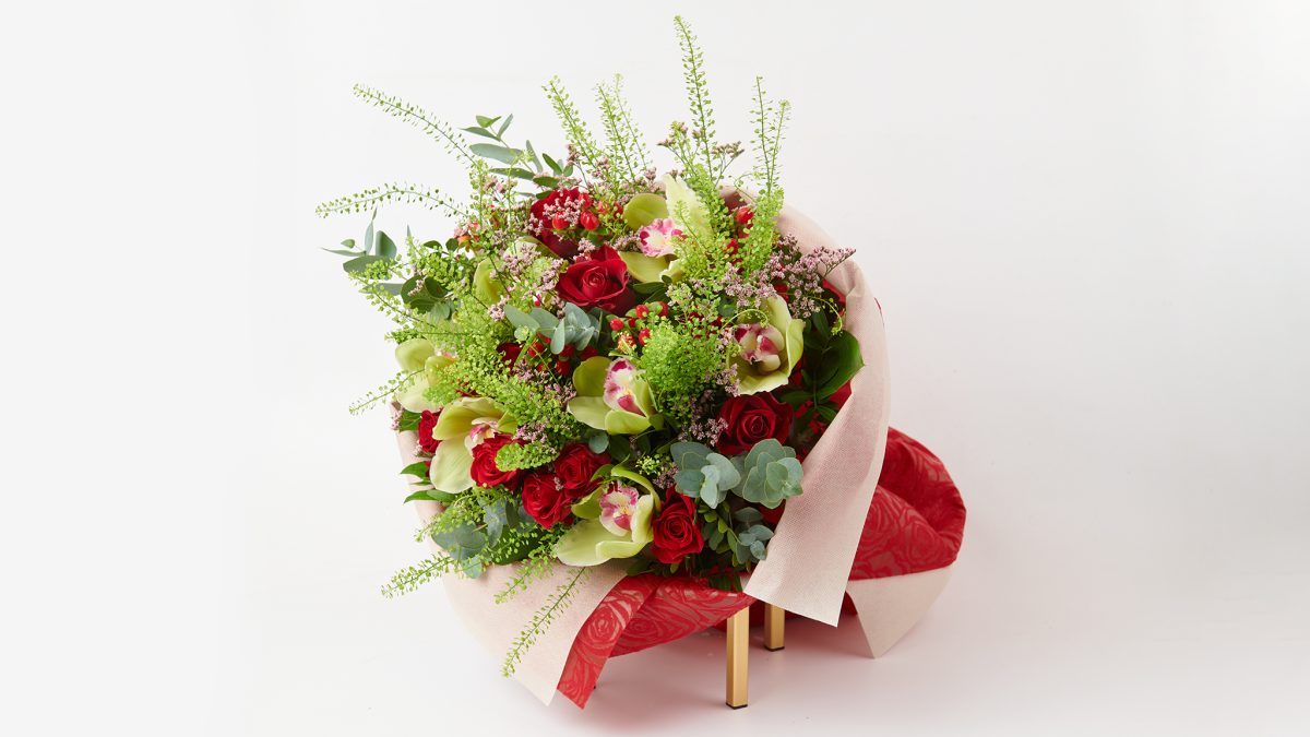 Bouquet of Fresh Seasonal Flowers Symbidium-Roses BOUQUET Antheon