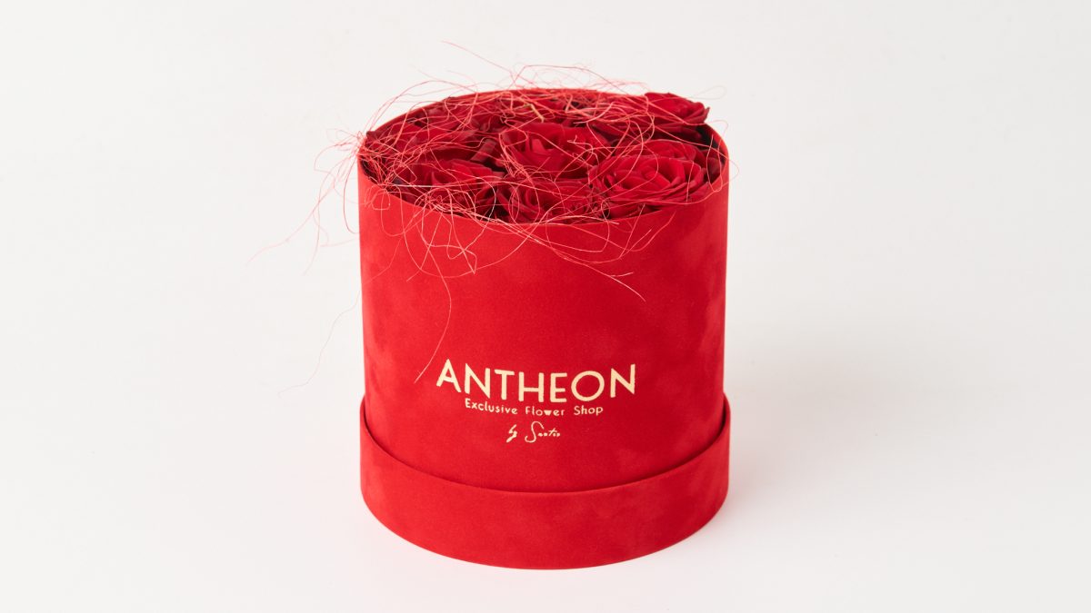Κουτί πολυτελείας 15cm με φρέσκα κόκκινα τριαντάφυλλα ΑΝΘΟΣΥΝΘΕΣΕΙΣ Antheon