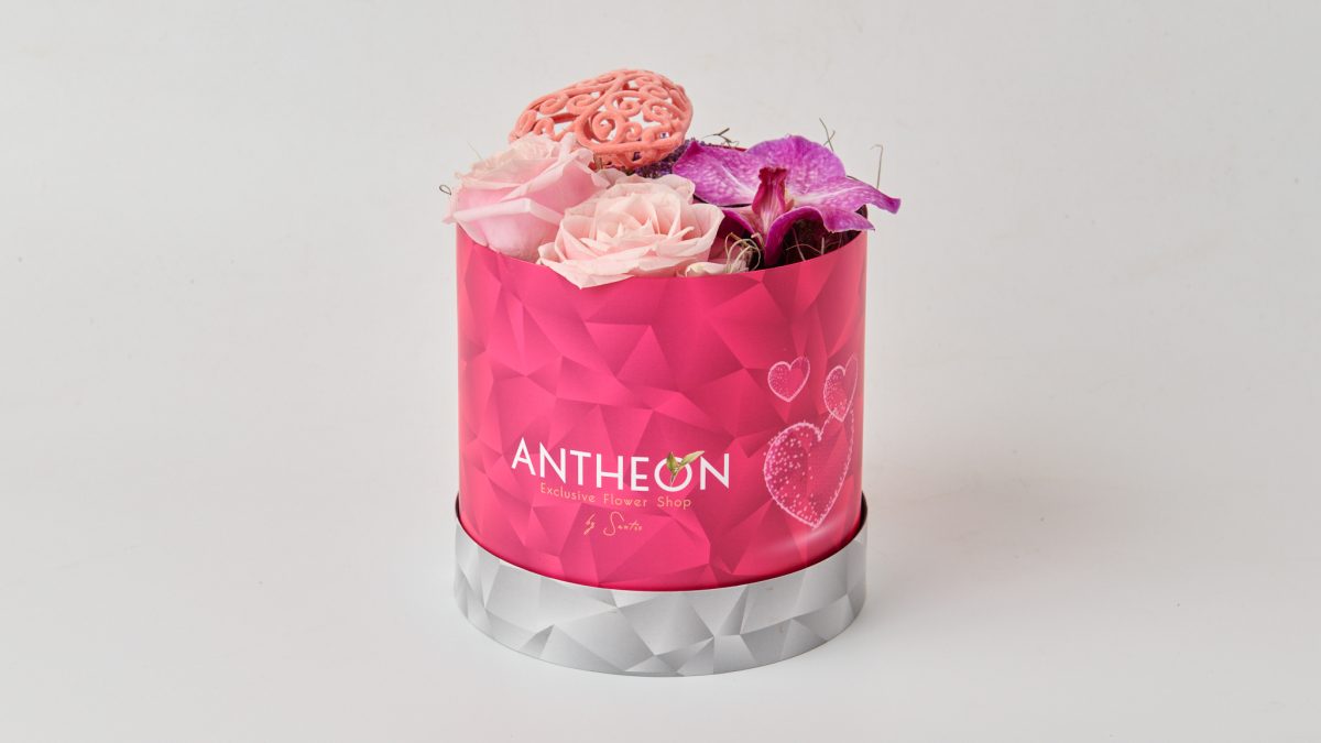 Κουτί ρόζ 15cm με φρέσκα λουλούδια ΑΝΘΟΣΥΝΘΕΣΕΙΣ Antheon