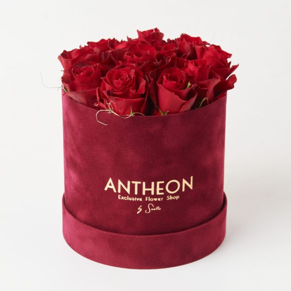 Luxury bordeaux box 15cm with fresh roses FLOWER ARRANGEMENTS Antheon